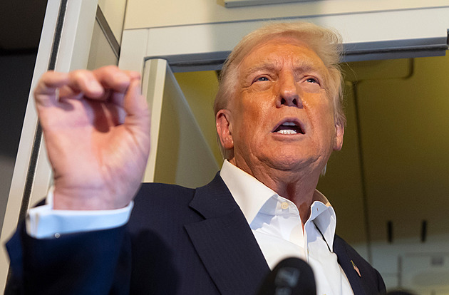 „Přiznali, že podváděli.“ Trump chce zažalovat BBC až o pět miliard dolarů