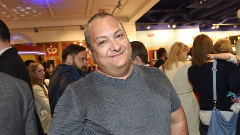 Společných grilovaček bylo žalostně málo. Říhová dojemně zavzpomínala na Hezuckého