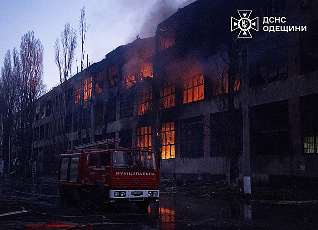 Oděská oblast čelí rozsáhlému útoku. Rusové zasáhli i turecké lodě