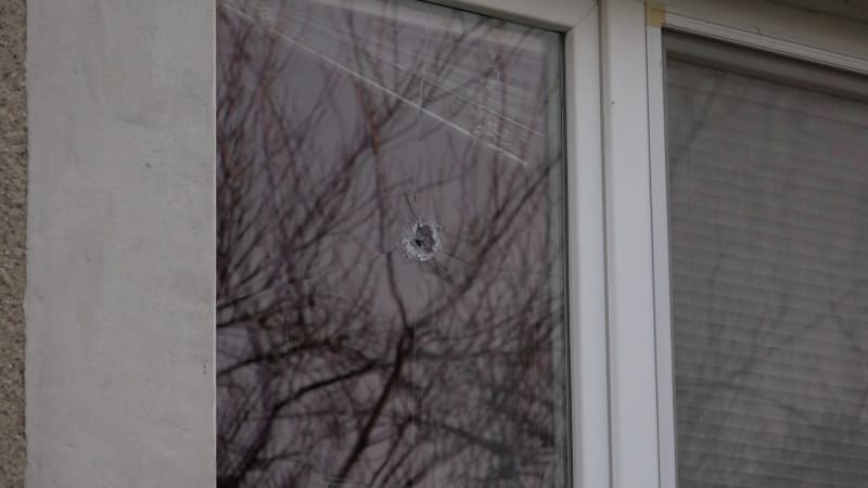 Detaily tragédie na Šternbersku: Dcera měla zastřelit svou matku. Šílené, nechápou sousedé