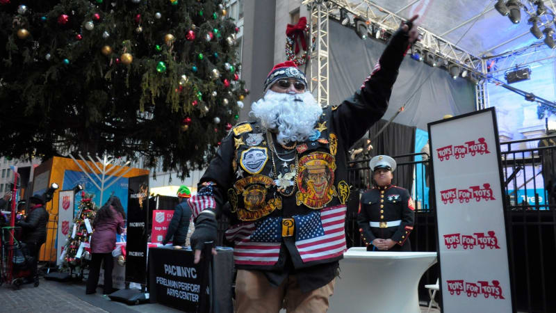 Buffettovo loučení, AI války a Trumpova celní mánie. Takový byl rok 2025 v byznysu