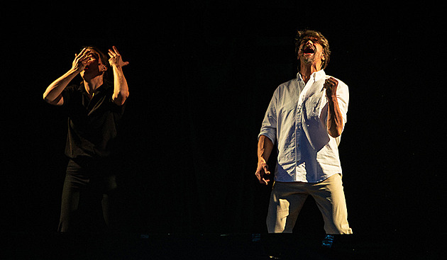 Muzikál pro neslyšící? Studenti ukázali, že to lze, obsadili Dana Bártu a sklízí chválu