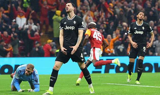 Historická prohra, šílené střídání. Jak Juventus během pár dnů ztrácí všechno