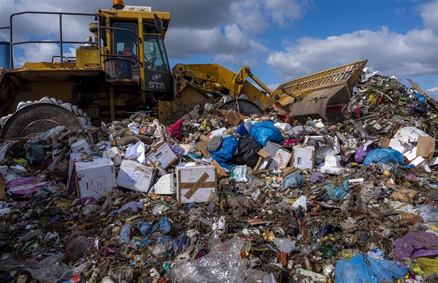 Brod loni ušetřil miliony za odpad, poprvé v historii se vešel do limitu