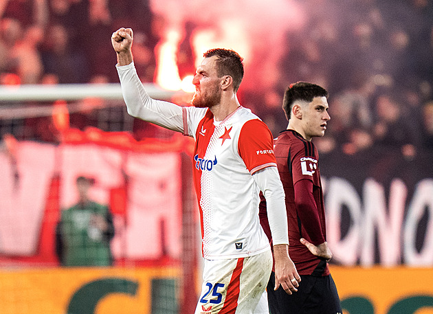Slavia - Sparta 3:1, úprk za titulem, hosté vyhráli půli, pak propadli při standardkách