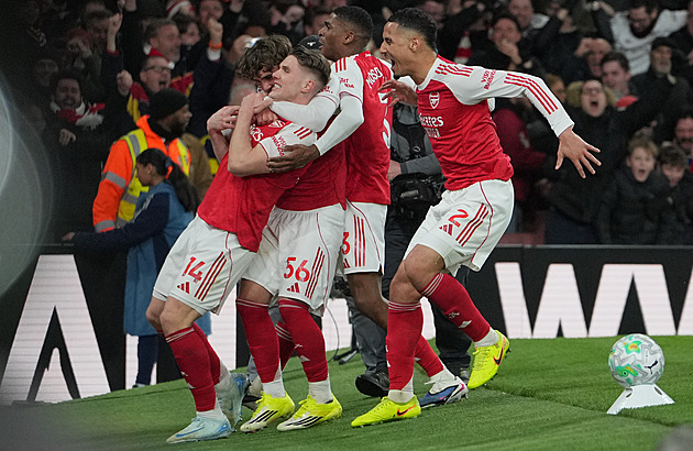 ONLINE: Arsenal rozhodl v závěru, Chelsea padla. City hraje zápas na West Hamu