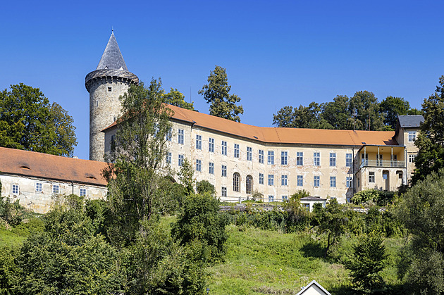 Místo miliard jen miliony. Výprodej nepotřebného majetku státu moc nevynáší