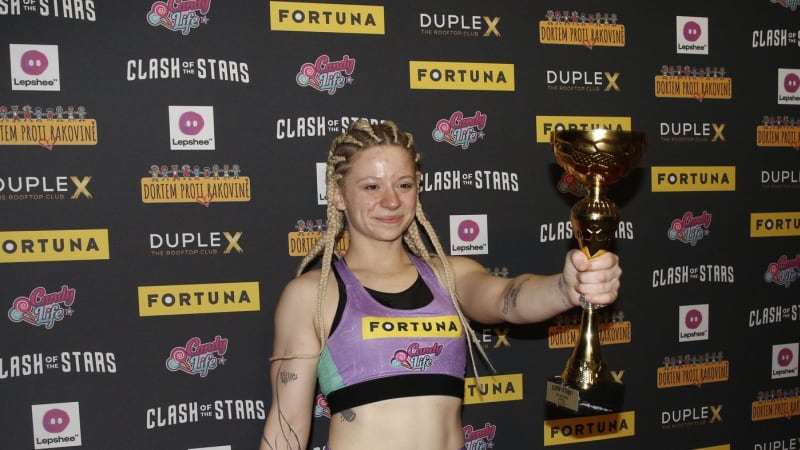 Strach o českou influencerku Mínu. Po nehodě bojuje o život