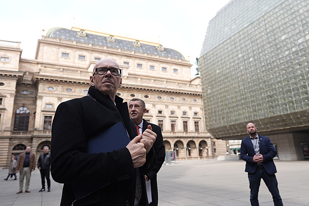 Začala rekonstrukce Nové scény ND za miliardy. Neškudlíme na kultuře, řekl Klempíř