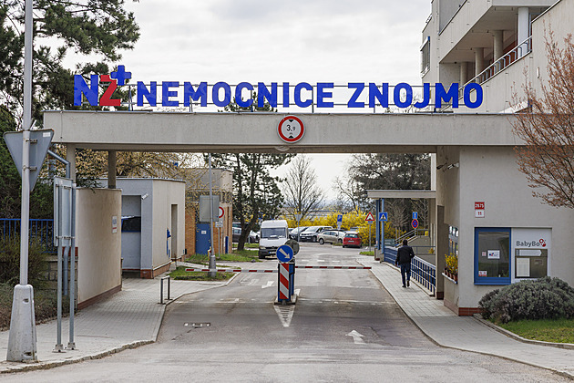Krize ve Znojmě zažehnána. Po nástupu nového ředitele stahují lékaři výpovědi
