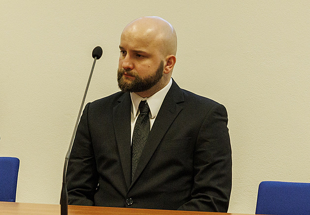 Pořezal generála nožem. Voják dostal podmínku, z armády ho téměř jistě vyhodí