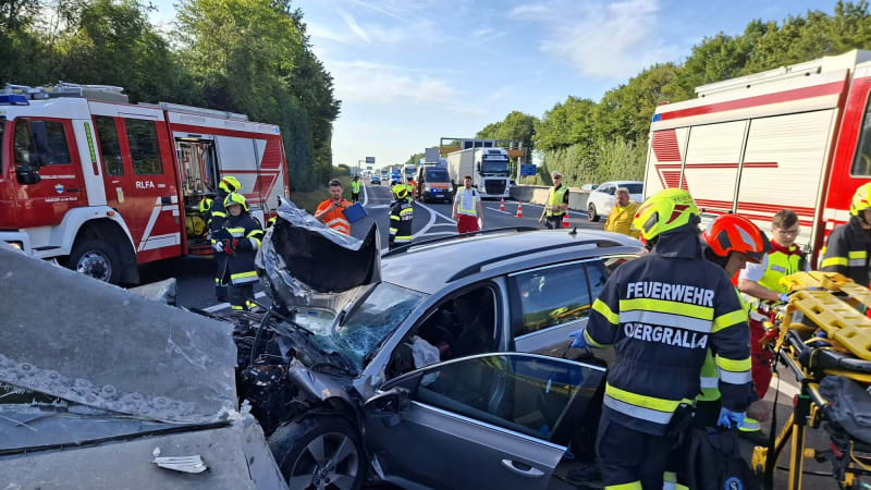 Detaily tragické nehody v Rakousku: Zemřel zpěvák české kapely, rodina je zraněná