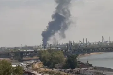 V bratislavské rafinerii Slovnaft hořelo