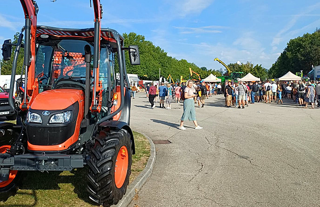 Zemědělství letos čeká propad tržeb o 20 miliard korun, uvedla Agrární komora