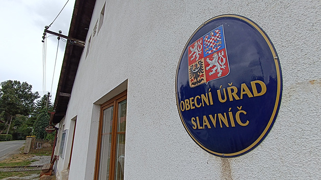 Slavníč bude opět bez voleb i kvůli domu zastupitele. Správu převezme úředník