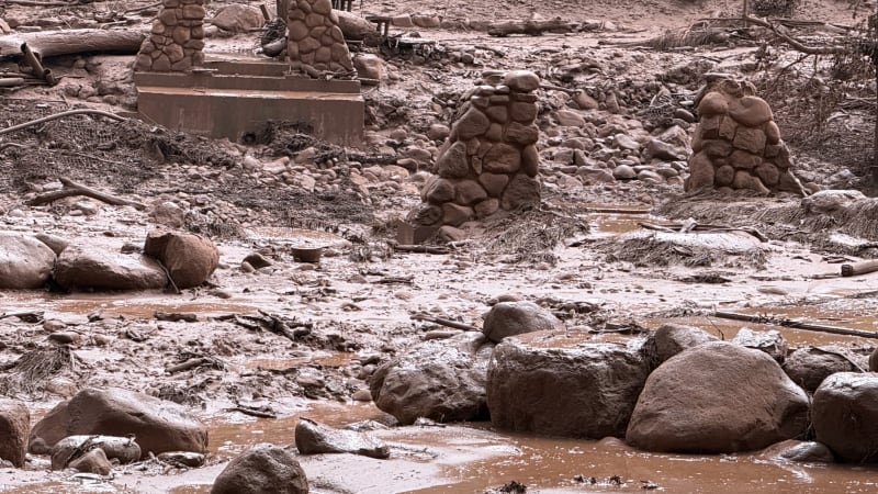 Blesková povodeň vymetla Grand Canyon: Pohřešuje se 15 lidí. Potokem se valilo bláto a kamení