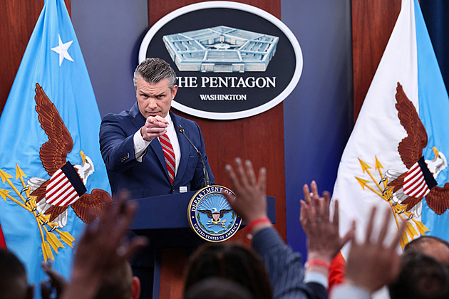 Pentagon vydal pokyny k testování hladiny testosteronu u vojáků. Pak náhle zmizely