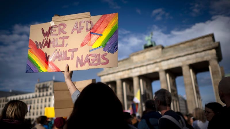 Hádka ve studiu: Z AfD se radují jen hlupáci, vmetl Sokol Rajchlovi. Ten kontroval Zelenským