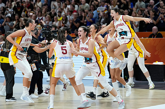 Domácí bez medaile. Bronz na MS basketbalistek vybojovaly Španělky