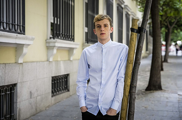 RECENZE: Život a předčasná smrt. Co všecko se hroutí v knize Édouarda Louise