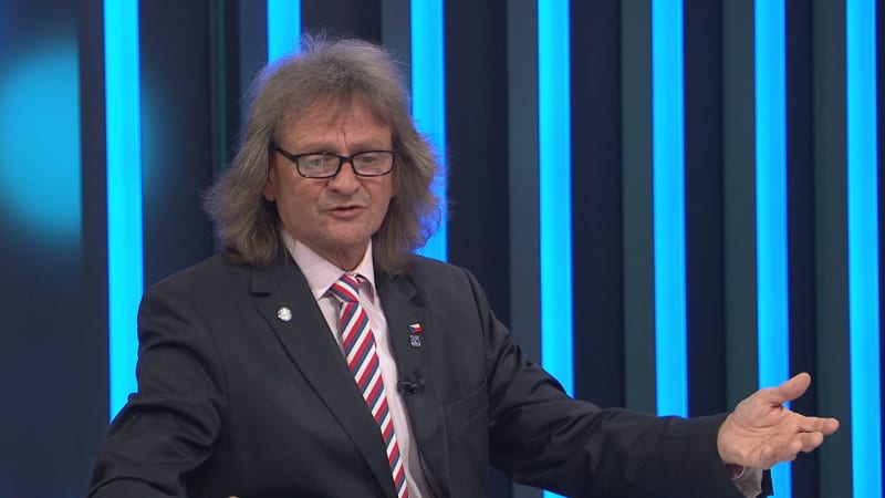 Ševčík ve studiu nabídl alternativní výklad výsledku voleb. Václavec z ANO je pokornější