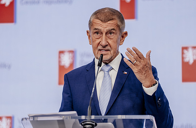 Babiš reaguje na novináře vlastní výzvou. Nemanipulujte veřejným míněním, apeluje