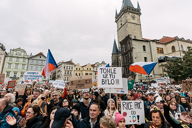 Expert k poplatkům: Neznamená to ztrátu nezávislosti, ale štve mě ta iracionálnost