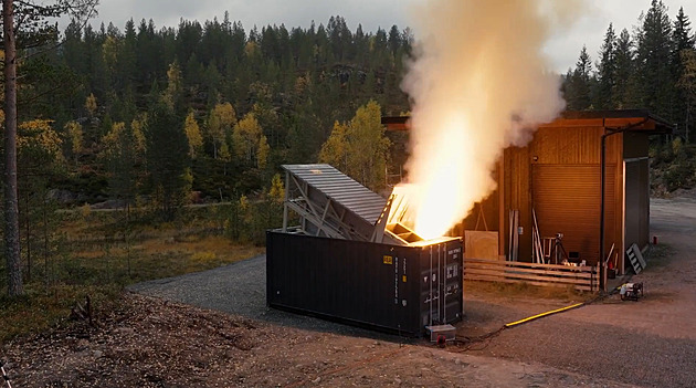 Norsko testuje rakety v přepravním kontejneru. Zasáhnou lodě na 250 kilometrů